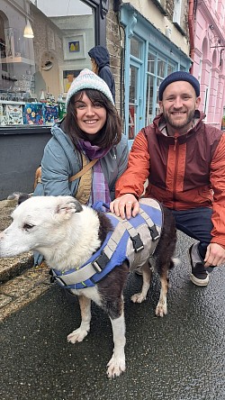 Fellow adventurers Anna and Tom pause in Fowey to enjoy a chat with toobs before their long drive home to Letchworth